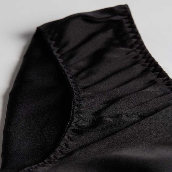 Intimissimi Silk Briefs in Black - Picture 11 of 12